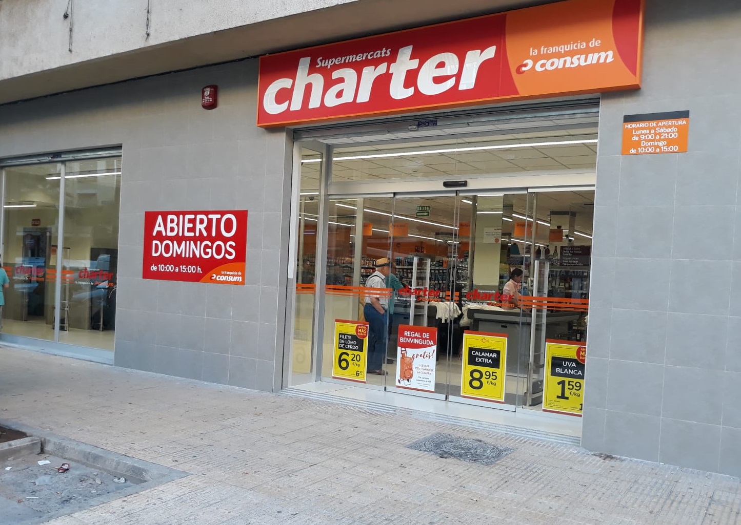 Charter abre un nuevo supermercado en Catarroja (Valencia) y se acerca